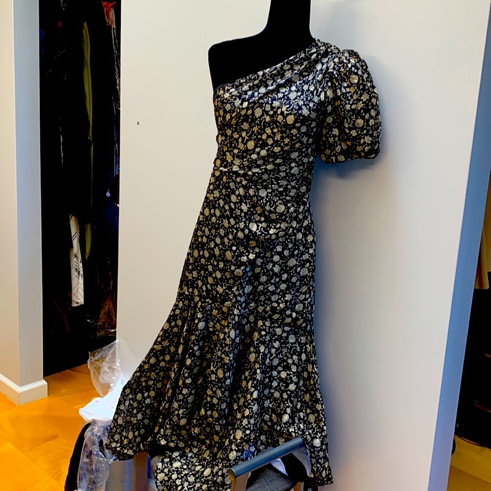 Astr party dress. Black cream with gold thread accents. Size S - feels like 6